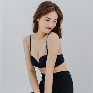 Lift It Up! V2.0 Lace 100% Non-Slip Super Push Up Strapless Wireless Bra in Midnight Blue