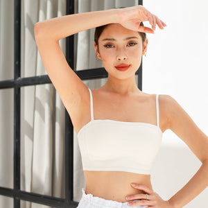 Minimalist Ultra-Smooth Concealer! Lightly-Lined Seamless Strapless Wireless Bra in Vanilla Latte