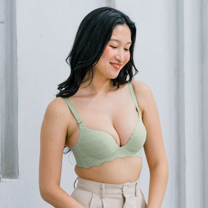 Perk Me Up! Smooth Weave Seamless Super Push Up Wireless Bra in Matcha Latte