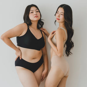 No-Camel-Toe SmoothGuard Mid-Rise Seamless Cheekie in Buttery Black