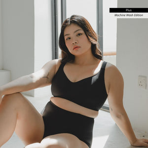 Forme+ V-plunge Wireless Seamless Bra (Machine Wash Edition) in Black