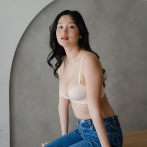 Perky Lift! Lash-Lace Seamless Push Up Wireless Bra in Pinkish Nude