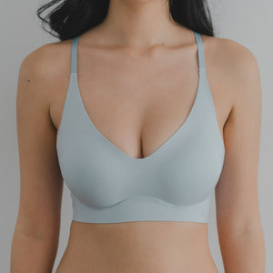 air-ee V-Neck Seamless Pullover Bra (Signature Edition) in Baby Blue