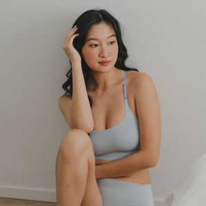 air-ee Scoop Neck Seamless Pullover Bra (Signature Edition) in Baby Blue
