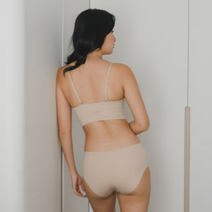 air-ee Scoop Neck Seamless Pullover Bra (Signature Edition) in Almond Nude