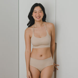 air-ee Scoop Neck Seamless Pullover Bra (Signature Edition) in Almond Nude