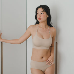 air-ee Scoop Neck Seamless Pullover Bra (Signature Edition) in Almond Nude