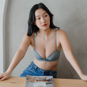 Perky Lift! Lash-Lace Seamless Push Up Wireless Bra in Sunset Blue