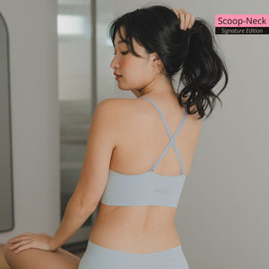 air-ee Scoop Neck Seamless Pullover Bra (Signature Edition) in Baby Blue