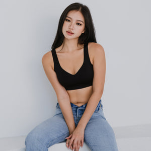 Air-ee Seamless Bra in Black - Thick Straps (Signature Edition)