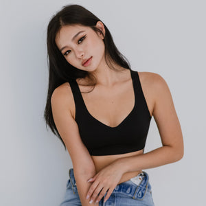 Air-ee Seamless Bra in Black - Thick Straps (Signature Edition)