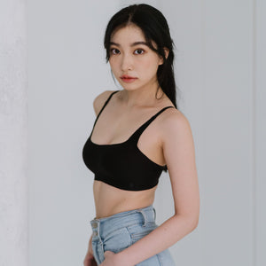 Air-ee Seamless Bra in Black - Square Neck (Signature Edition)