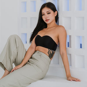 Full Scoop! Seamless Lightly-lined Anti-slip Strapless Wireless Bra in Black