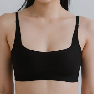 Air-ee Seamless Bra in Black - Square Neck (Signature Edition)