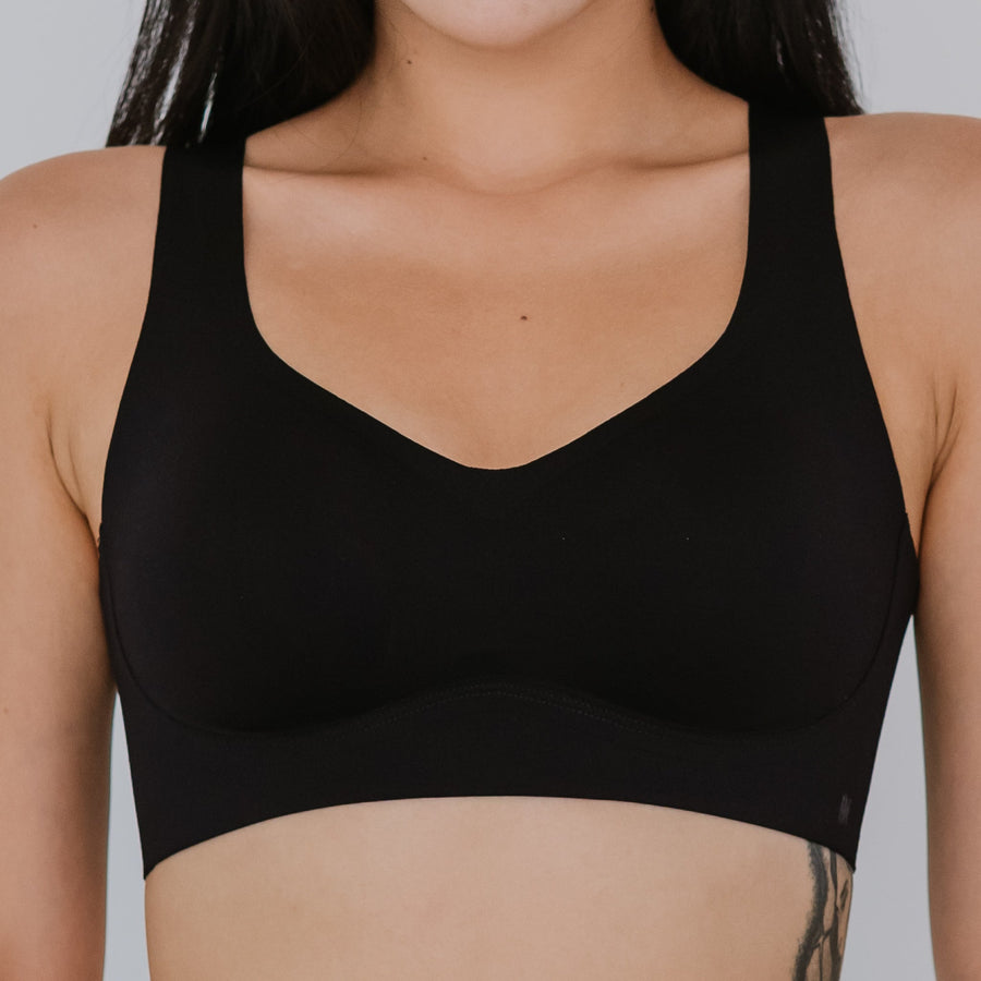 Air-ee Seamless Bra in Black - Thick Straps (Signature Edition)