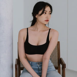 Air-ee Seamless Bra in Black - Square Neck (Signature Edition)