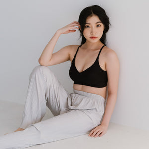 Air-ee Seamless Bra in Black - Thin Straps (Signature Edition)