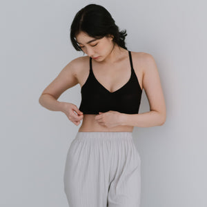 Air-ee Seamless Bra in Black - Thin Straps (Signature Edition)