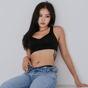 Air-ee Seamless Bra in Black - Thick Straps (Signature Edition)