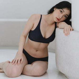 Air-ee Seamless Bra in Midnight Blue - V-Neck (Signature Edition)