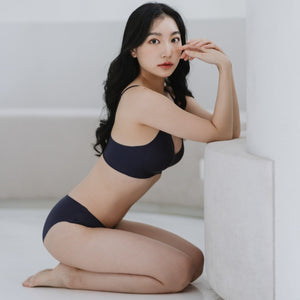 Air-ee Seamless Bra in Midnight Blue - V-Neck (Signature Edition)