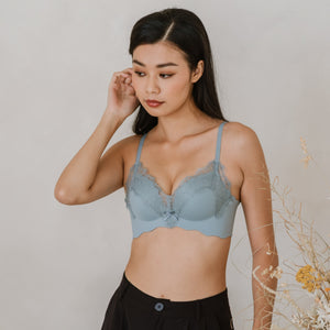 Buttery Lash-Lace! Seamless Super Push Up Wireless Bra in Dusty Sky