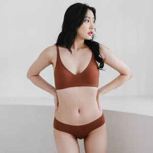 Air-ee Seamless Bra in Cocoa Milk - V-Neck (Signature Edition)