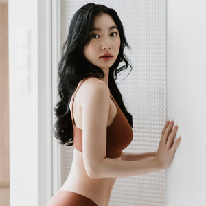 Air-ee Seamless Bra in Cocoa Milk - V-Neck (Signature Edition)