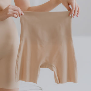 Air-Shaper Super Mid-Rise Seamless Shortie (Medium Compression)