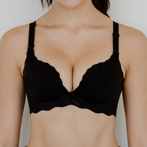 Perk Me Up! Seamless Super Push Up Wireless Bra in Matte Black