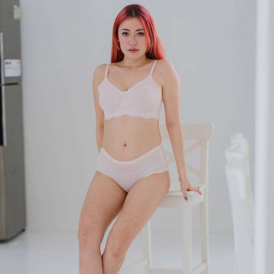air-ee Lace Mid-Rise Seamless Cheekie in Cotton Candy Pink (Signature Edition)