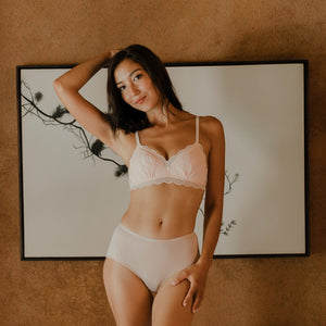 Cloudette Kiss Lightly-Lined Lace Bralette in Rosé Cherie